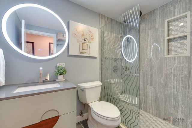 2200 Bouterse Street 407, Park Ridge, IL 60068