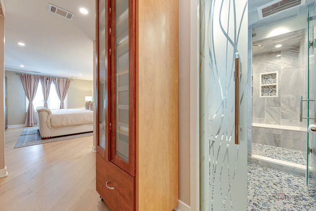 2200 Bouterse Street 407, Park Ridge, IL 60068