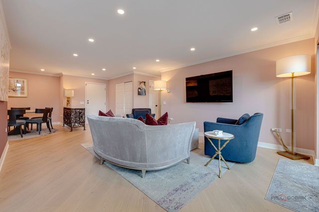 2200 Bouterse Street 407, Park Ridge, IL 60068