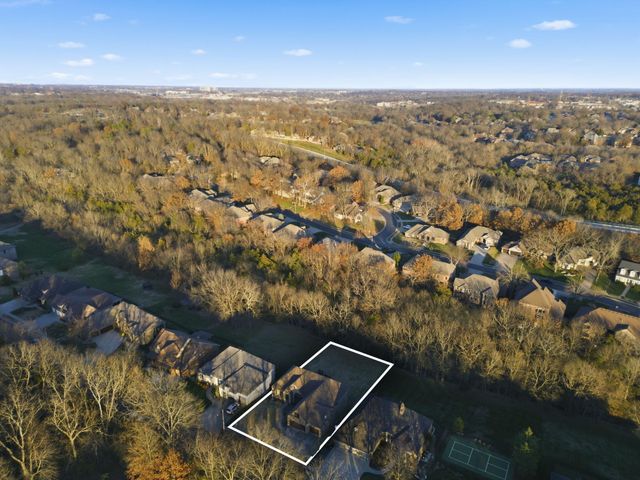 5350 S Parklane Avenue, Springfield, MO 65810