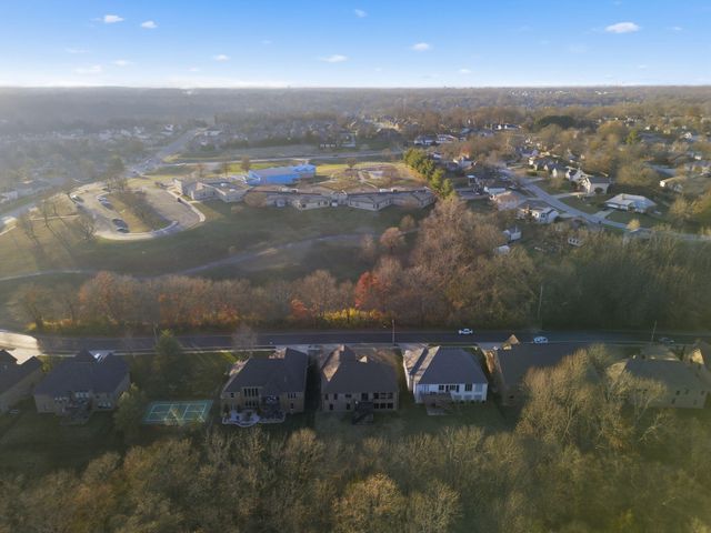 5350 S Parklane Avenue, Springfield, MO 65810