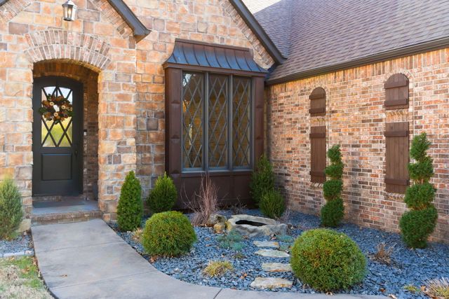 5350 S Parklane Avenue, Springfield, MO 65810