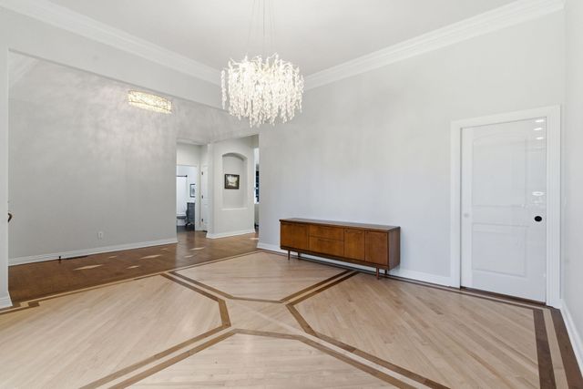 5350 S Parklane Avenue, Springfield, MO 65810