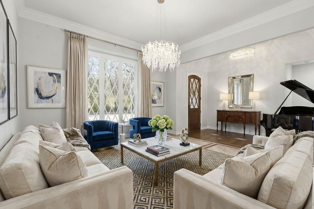 5350 S Parklane Avenue, Springfield, MO 65810