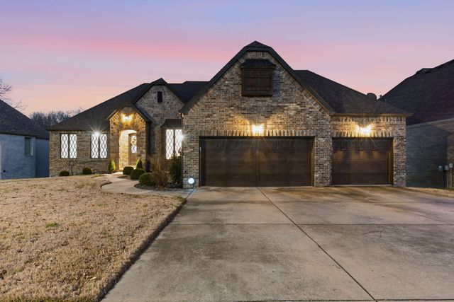 5350 S Parklane Avenue, Springfield, MO 65810