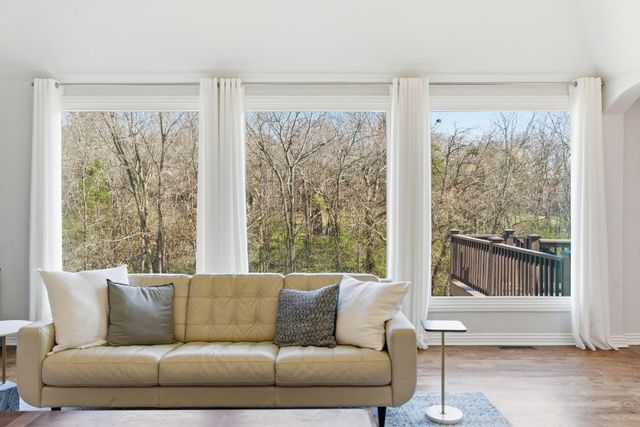 5350 S Parklane Avenue, Springfield, MO 65810