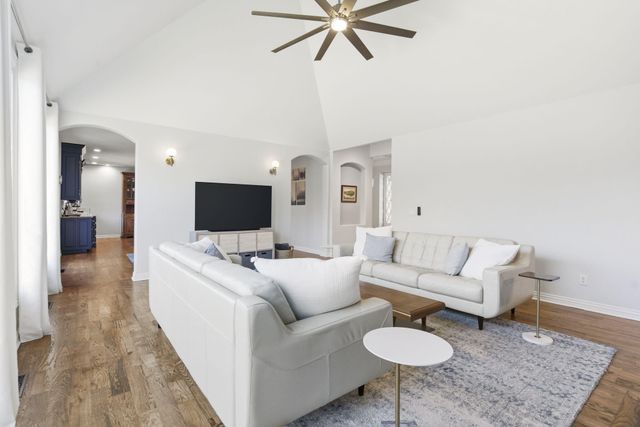 5350 S Parklane Avenue, Springfield, MO 65810