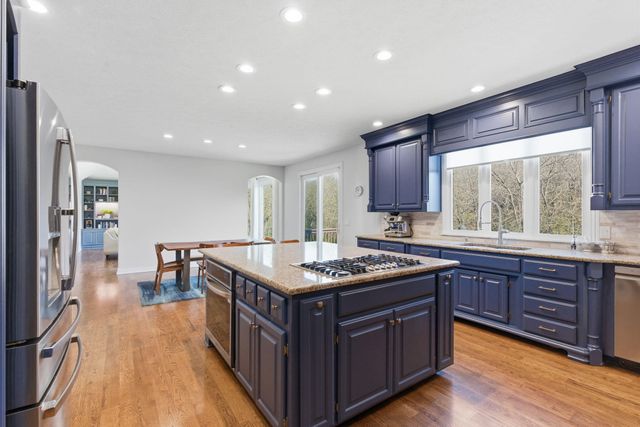 5350 S Parklane Avenue, Springfield, MO 65810