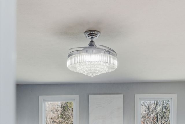 5350 S Parklane Avenue, Springfield, MO 65810