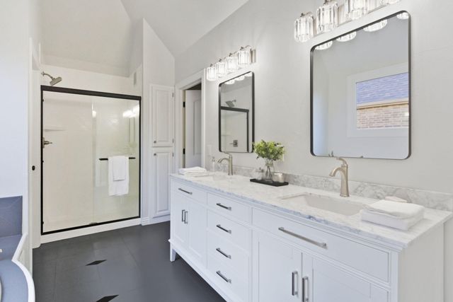 5350 S Parklane Avenue, Springfield, MO 65810