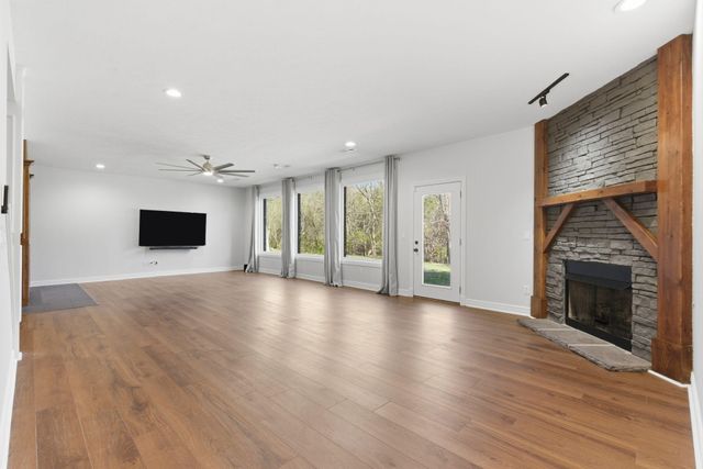 5350 S Parklane Avenue, Springfield, MO 65810