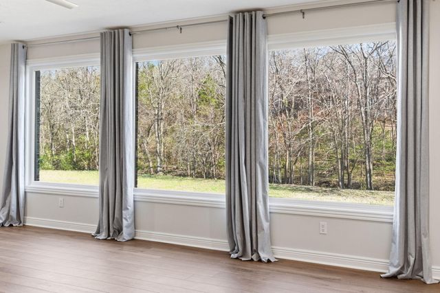 5350 S Parklane Avenue, Springfield, MO 65810