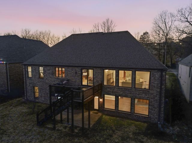 5350 S Parklane Avenue, Springfield, MO 65810