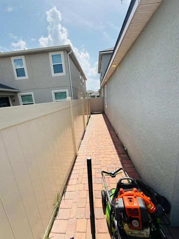 2290 AVIAN LOOP, Kissimmee, FL 34741