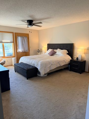 1206 Riverview Court, Sauk Rapids, MN 56379