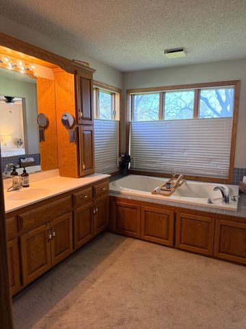 1206 Riverview Court, Sauk Rapids, MN 56379