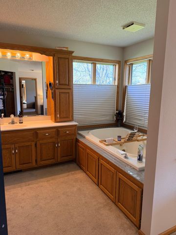 1206 Riverview Court, Sauk Rapids, MN 56379