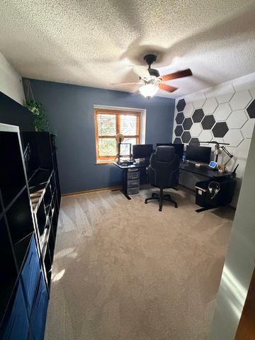 1206 Riverview Court, Sauk Rapids, MN 56379