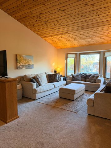 1206 Riverview Court, Sauk Rapids, MN 56379