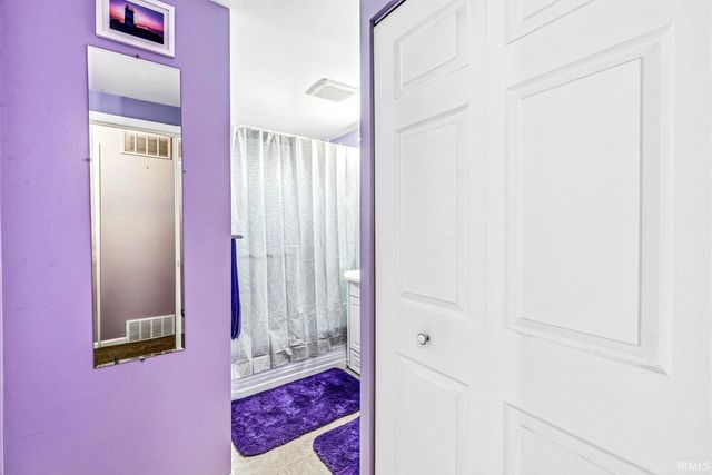 1810 Hass Drive, South Bend, IN 46635