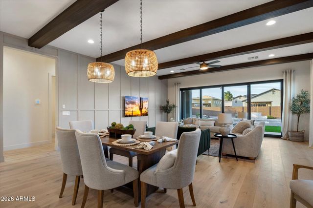 7394 W LISBON Lane, Peoria, AZ 85381