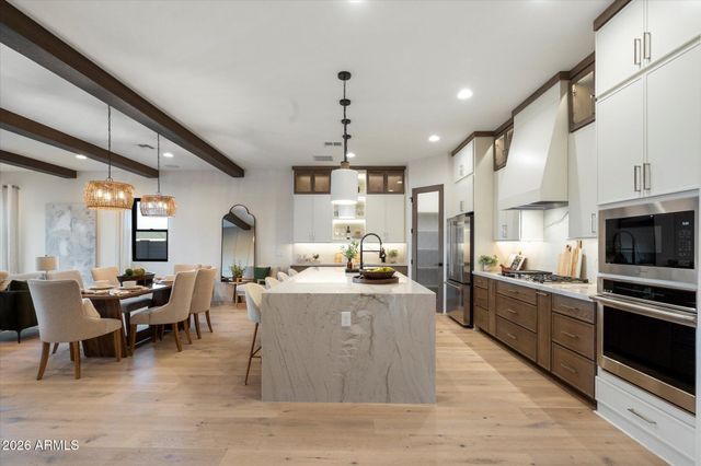 7394 W LISBON Lane, Peoria, AZ 85381