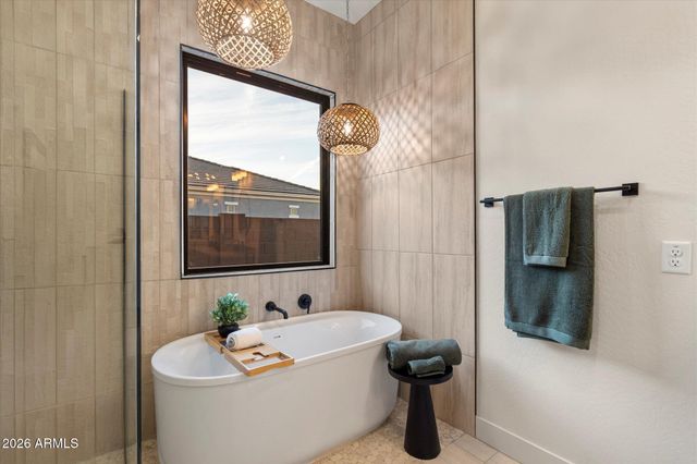 7394 W LISBON Lane, Peoria, AZ 85381