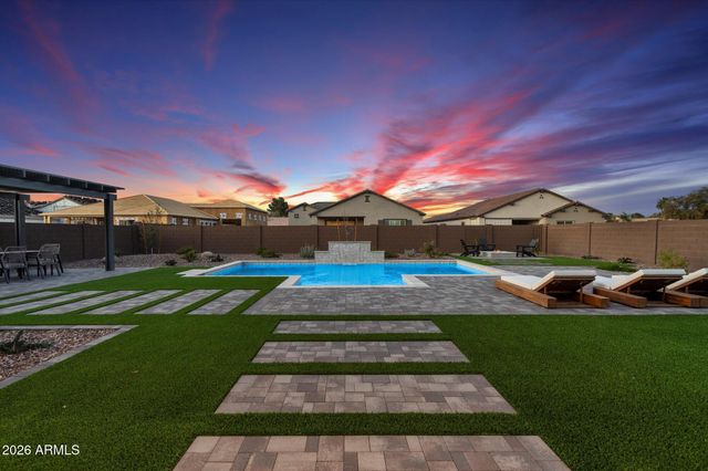 7394 W LISBON Lane, Peoria, AZ 85381