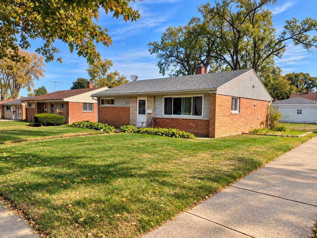 17957 Oakwood Avenue, Lansing, IL 60438 — photo 2