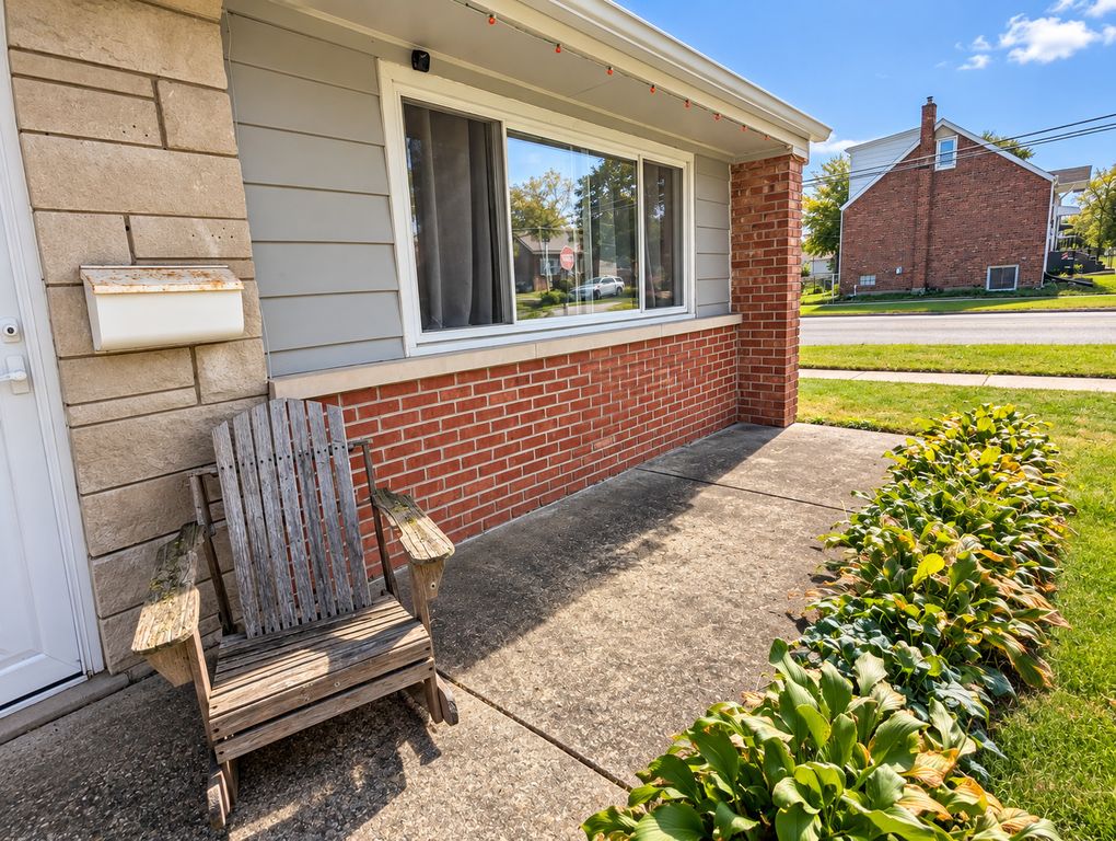 17957 Oakwood Avenue, Lansing, IL 60438 — photo 4