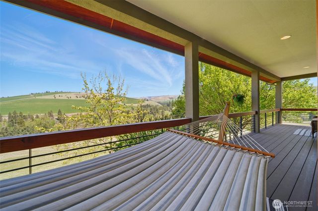 469 Tag Lane, Walla Walla, WA 99362