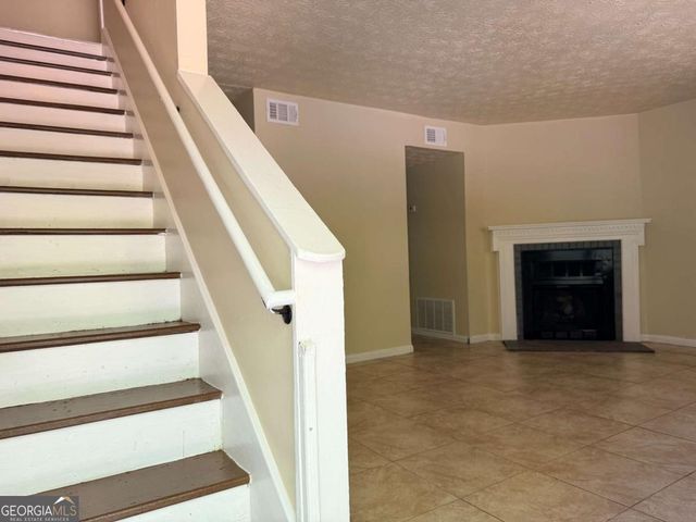 728 Burnt Creek Drive NW B, Lilburn, GA 30047