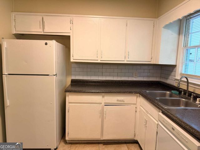 728 Burnt Creek Drive NW B, Lilburn, GA 30047