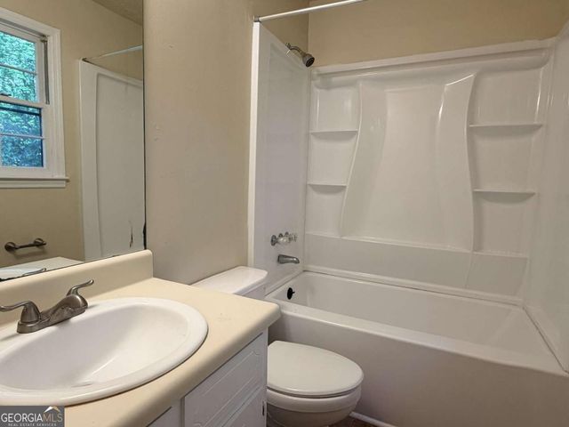 728 Burnt Creek Drive NW B, Lilburn, GA 30047