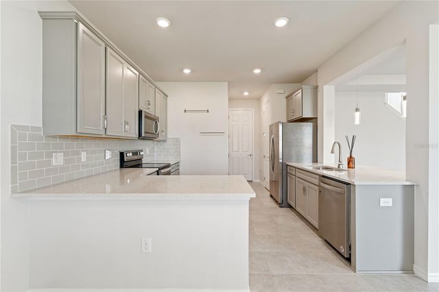 7516 YALE HARBOR DRIVE, Wesley Chapel, FL 33545