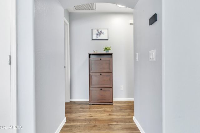 11216 W SELLS Drive, Phoenix, AZ 85037