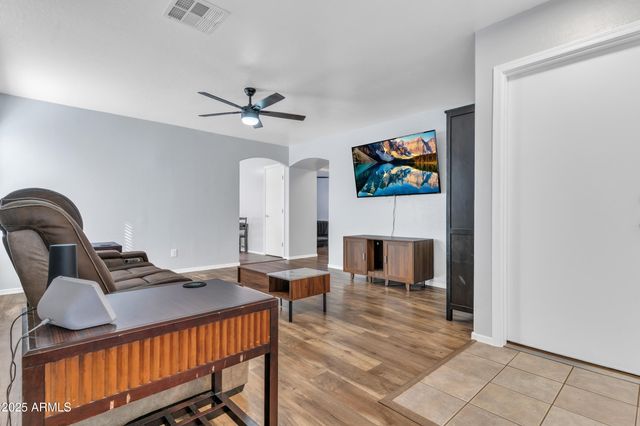 11216 W SELLS Drive, Phoenix, AZ 85037