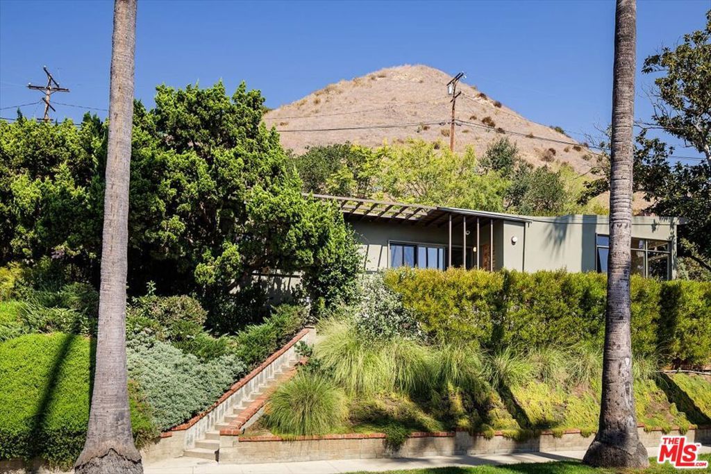 1011 W Mountain Street, Glendale, CA 91202 — exterior