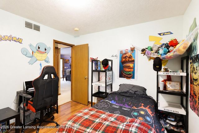14112 Woodbury Road, Haslett, MI 48840