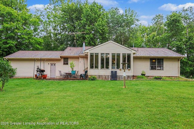 14112 Woodbury Road, Haslett, MI 48840