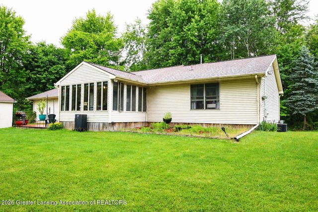 14112 Woodbury Road, Haslett, MI 48840