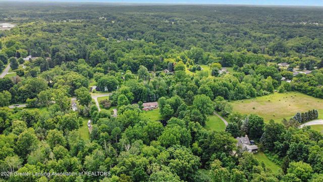14112 Woodbury Road, Haslett, MI 48840
