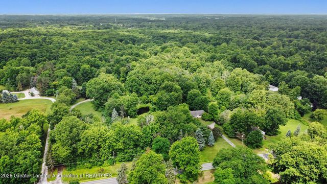 14112 Woodbury Road, Haslett, MI 48840