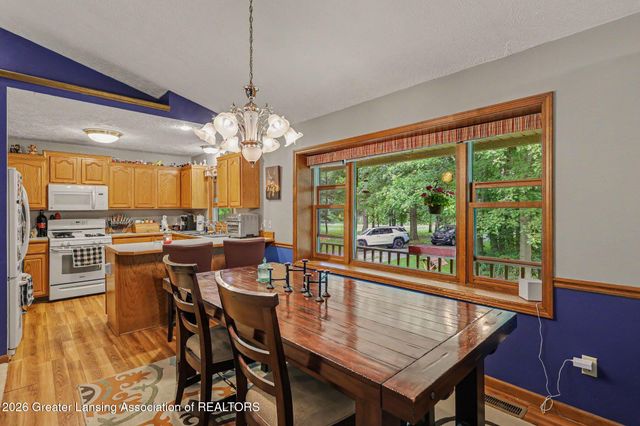 14112 Woodbury Road, Haslett, MI 48840