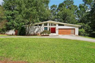 2018 Glacier Drive, Stone Mountain, GA 30087