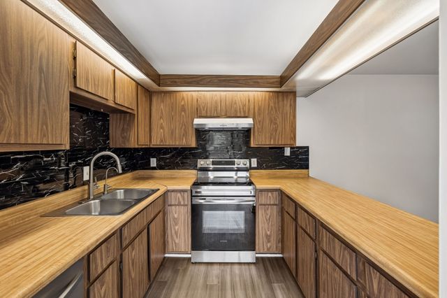 101 Cedarwood Ln, Madison, TN 37115