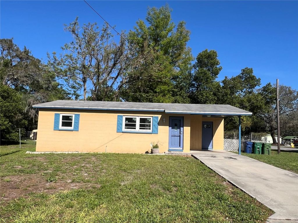 Image 2 of property listing at 1602 E ANNONA AVENUE, Tampa, FL 33612