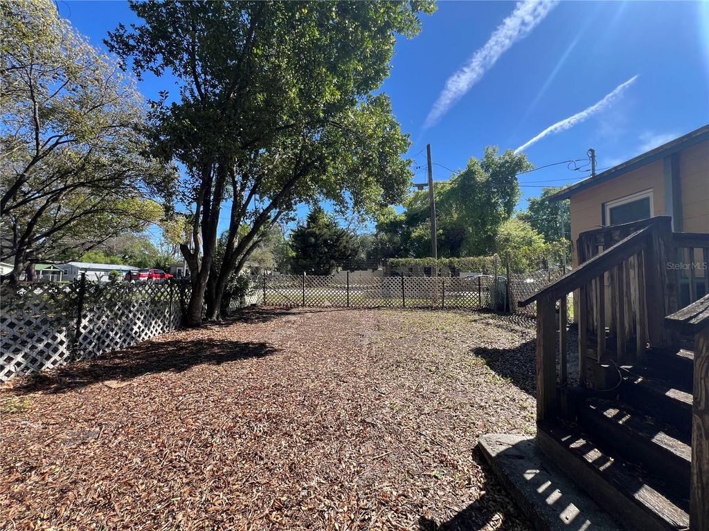 Image 5 of property listing at 1602 E ANNONA AVENUE, Tampa, FL 33612