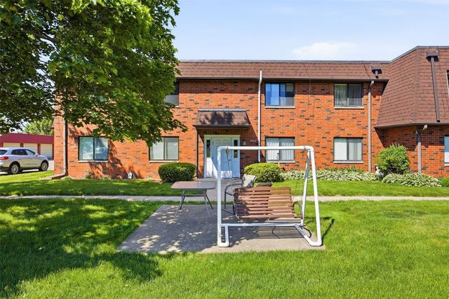 5712 Golden Court NE 59, Cedar Rapids, IA 52402