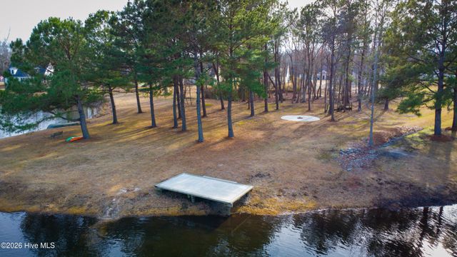 303 Ramonas Lake Court, New Bern, NC 28560